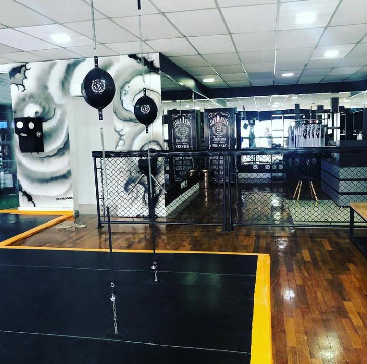 Academia de Artes Marciais QG House Team